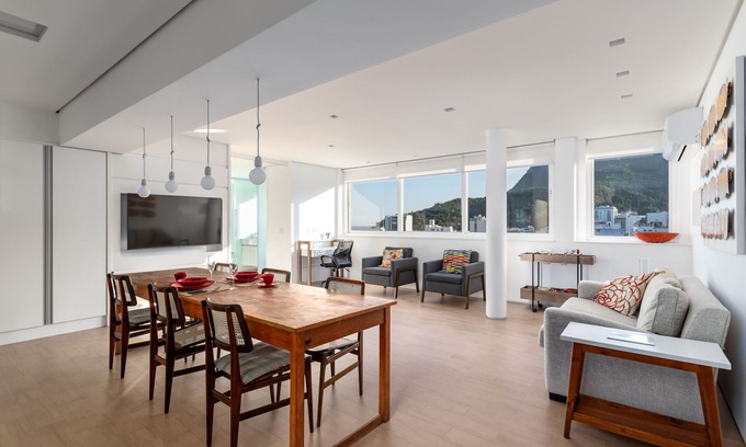Leblon Apartment | Nice in Leblon | View to Morro 2 irmãos | GUC6 ZN1