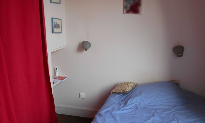 Quartier Saint-Ambroise Apartment | Nice little 2-room apartment in the heart of Paris, close to subways, monuments and shops.