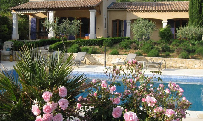 Saint-Martin-d'Ardeche Villa | Nice recent house with garden and view in the Provence.