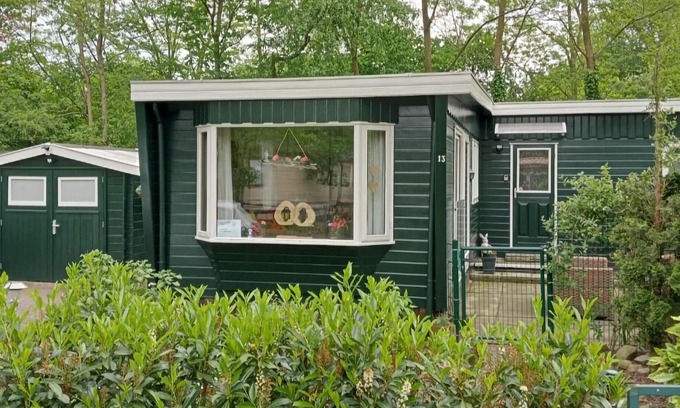 Reutum House | Nice (sta)caravan in Reutum with WiFi