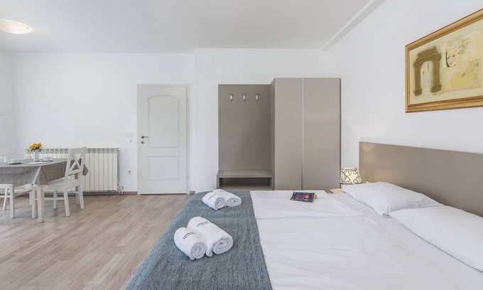 Rovinj Other | Nice studio apartment near the beach in Rovinj