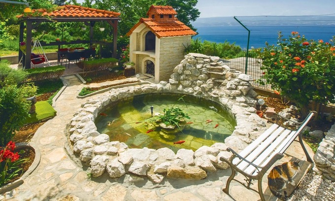 Borak Apartment | Nice studio in Omis with house sea view