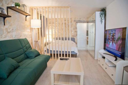 Val-de-Grace Apartment | Nice studio in the 5th