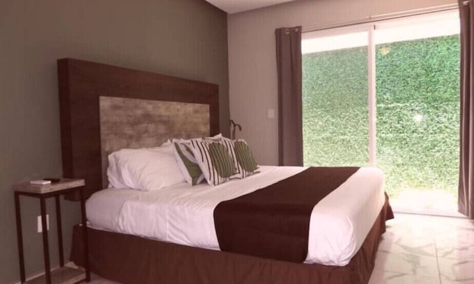 Downtown Cancun Apartment | Nice Studio with AA+Wi-Fi 60MB+Kitchen+Bathroomnn
