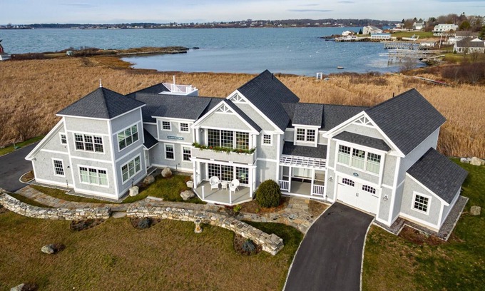 Bailey Island House | Nicest Waterfront in Maine w/Private Beach!