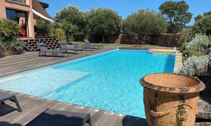 Porto-Vecchio House | Nichée Dans son Oliveraie, Entre mer et Montagne