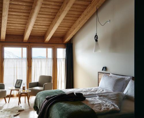 Barco Hotel | nif: alpine taste