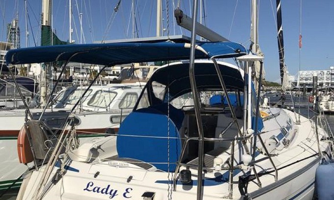 Canidelo Boat Rental | Night on board a sailboat + 1 hour tour offer