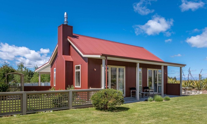 Twizel House | Night Sky Cottages - Kea Cottage - LUXURY