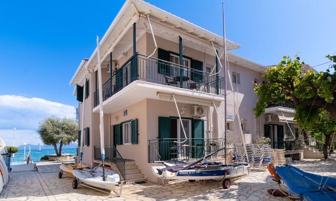 Nikiana Apartment | Nikiana Club - Studio 10 with Mountain View, Shared Pool & Wi-Fi
