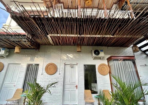 Batubelig House | NIKINIKO Beach House by Lolavillas - 100mts to the beach