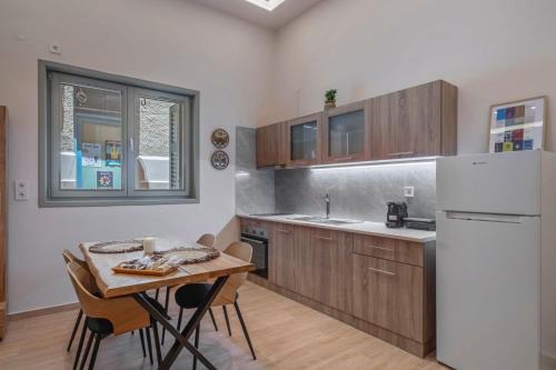 Aegina Town Apartment | Nioly Rooms