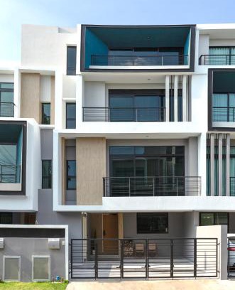 Lat Phrao House | Nirvana Define Luxury Townhome Ekkamai Ramintra