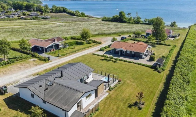 Ronde House | "Niska" - 200m from the sea by Interhome