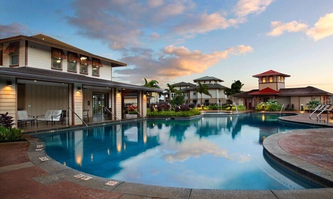 Poipu Condo | No stairs, Central AC, Steps to the pool, Jacuzzi, Gym, 2 car parking