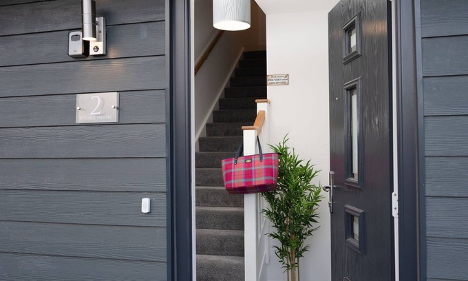 Aviemore Apartment | No2 Bynack House - an apartment that sleeps 4 guests in 2 bedrooms