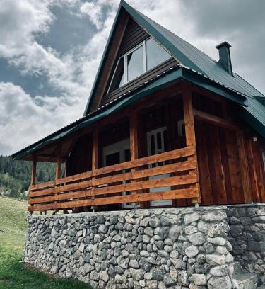 Njegovuđa House | Nomad Lodge Zminica