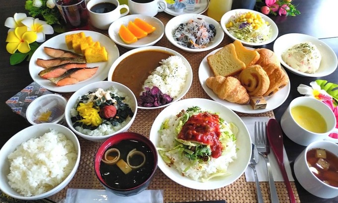 Maejima Hotel | Nonsmoking Twin Room breakfast included Smile/Naha Okinawa