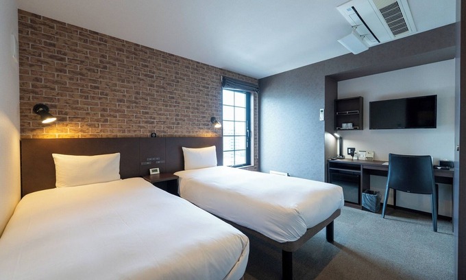 Sumida Hotel | Nonsmoking Twin Skytree view Free breakfast bread service included/Sumida-ku Tokyo