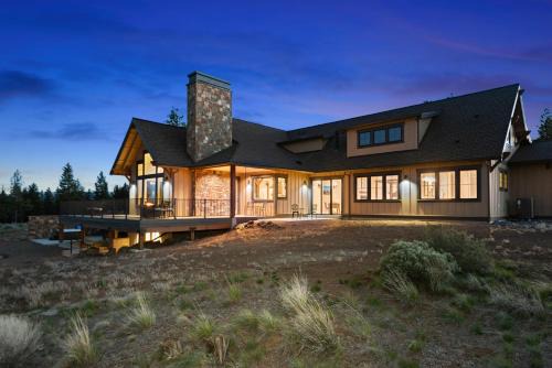 Sisters House | Nordic Lodge - Meredith Lodging