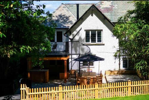 Bowness-on-Windermere Villa | North Cottage - A Stylish Family Retreat Once Owned by Beatrix Potter