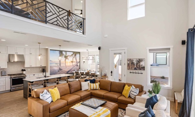 St. George House | North Shore at Desert Color: Lagoon + Beaches