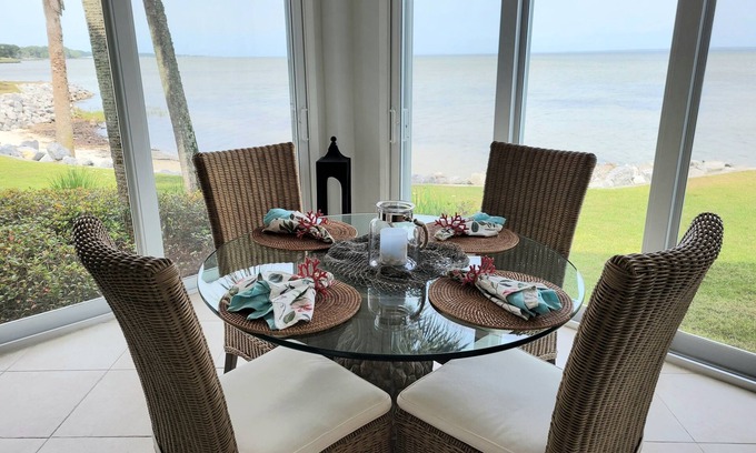 Miramar Beach House | Northshore 966 ~ Golf Cart ~ Fish from your backyard ~ Stunning design