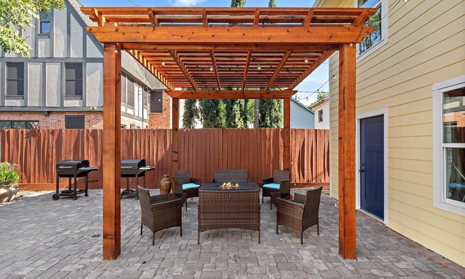 MacGregor House | Nr Med Center, Midtown, DT | Games | Patio BBQ