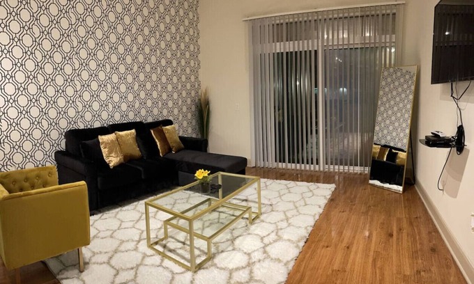 Astrodome Apartment | NRG suite with free parking