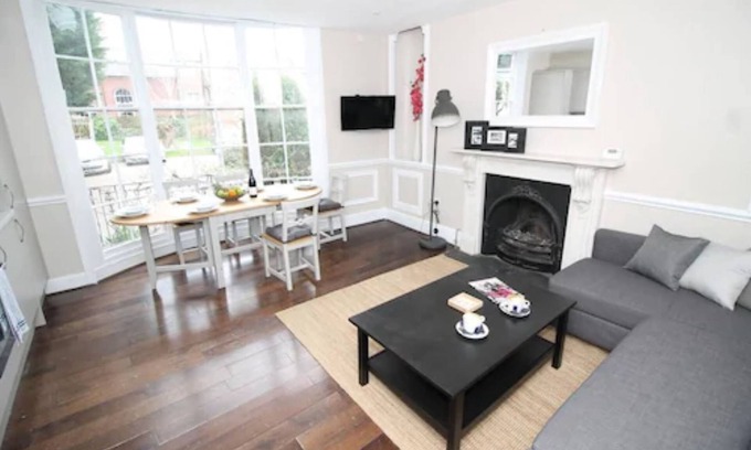 Exeter Apartment | Number 18 Apartments
