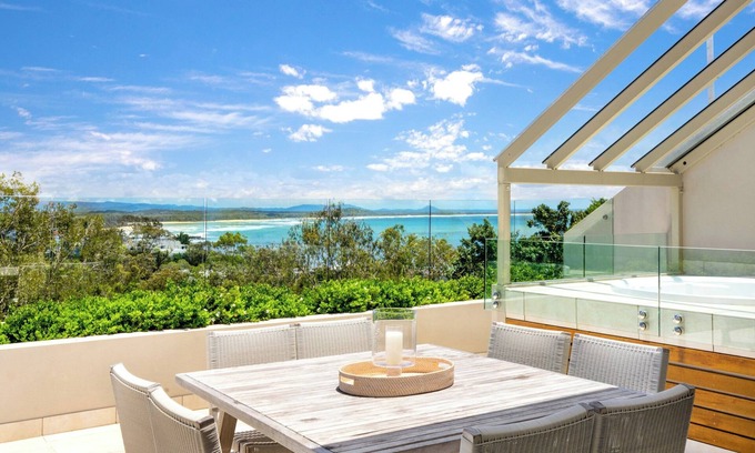 Noosa Heads Apartment | Number One In Hastings Street