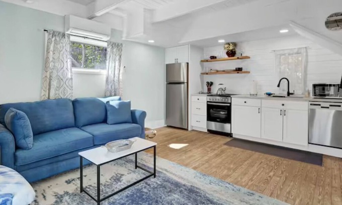 Wilmington Historic District Cottage | Nun Better - Historic Downtown!