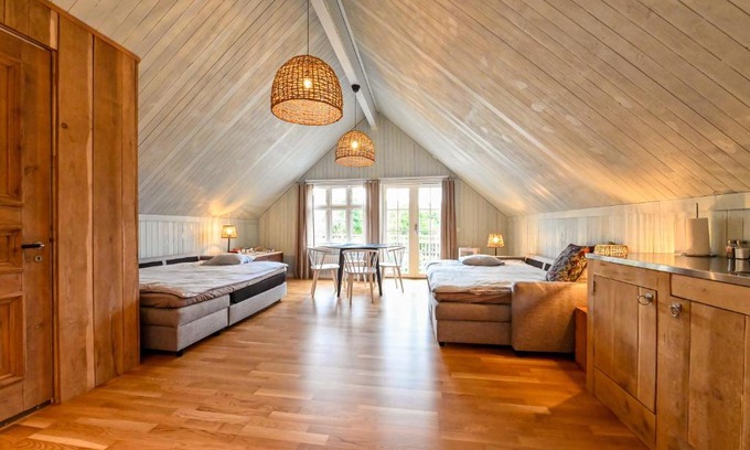 Berghem Bed & Breakfast | Nyhagens trädgård och B&B