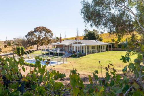 Spring Farm House | O'Briens of Clare - Stylish Pet Friendly Vineyard Accommodation