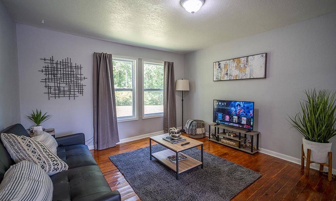 Oak Ridge House | Oak Ridge Charmer (Close To Windrock Park)