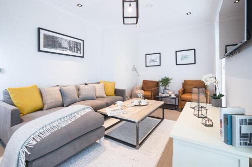 London Borough of Hounslow Apartment | Oakdale & The Regal at Fitzroy Gate