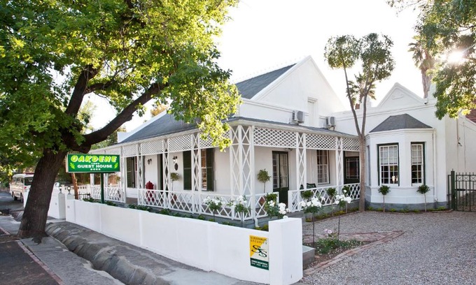 Oudtshoorn House | Oakdene Guest House