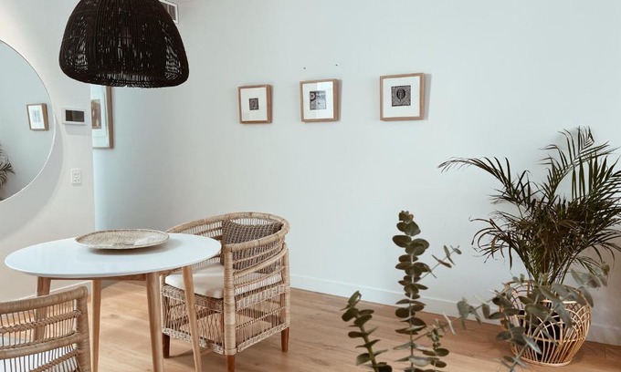 Mornington Apartment | Oakview on Main