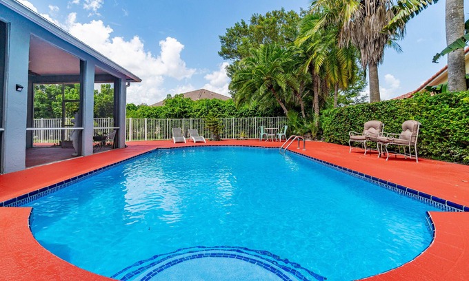 Wellington House | Oasis Heated Pool in the Heart of Equestrian Wellington