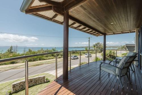 Vincentia House | Oasis on the beach - large 6BR home w. ocean views