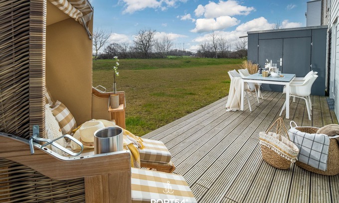 Olpenitz Apartment | Obiza - Baltic Sea, at the harbor, infrared sauna, fireplace, terrace, parking space