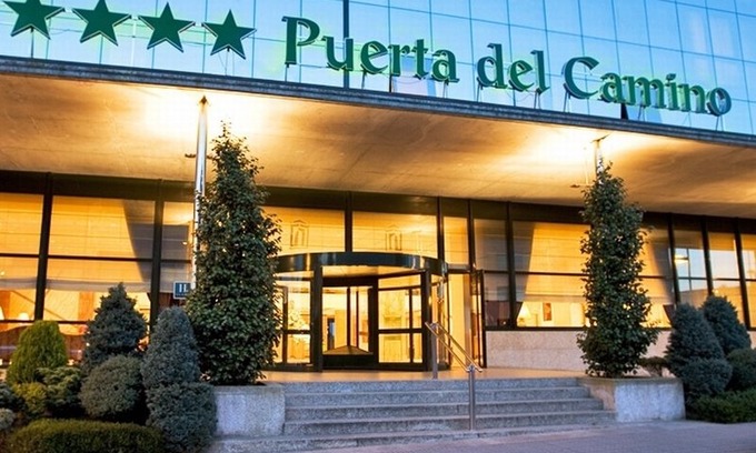 San Lazaro Hotel | Oca Puerta del Camino Hotel
