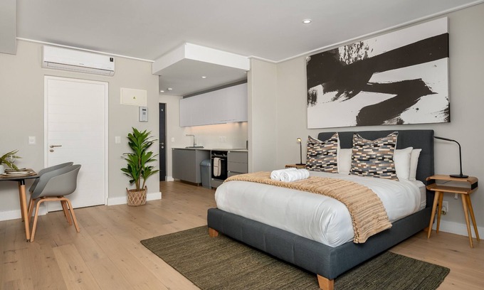 Sea Point Promenade Apartment | Ocean and Mountain Views From Bantry Bay Apartment