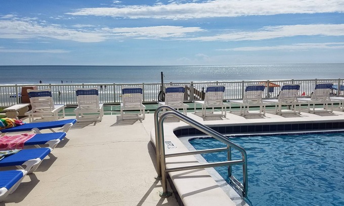New Smyrna Beach Condo | Ocean and Pool View Condo – Point East Condominium
