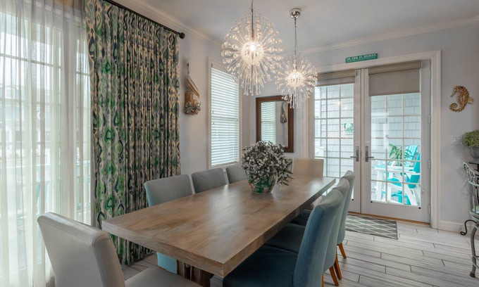 Rehoboth Beach Condo | OCEAN BLOCK Pet Friendly Ground Level Condo Sleeps 10