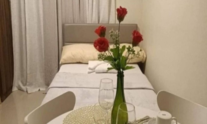 Lapu-Lapu Condo | Ocean Breeze Condo in Lapu-Lapu - Private Room with Balcony