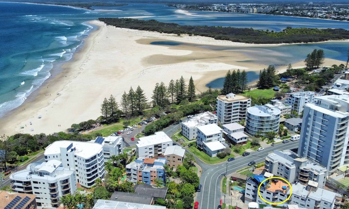 Caloundra Apartment | Ocean Breeze Oasis, Steps to Beach & Shops