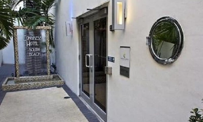 South Beach Hotel | Ocean Drive Studios Beach Front
