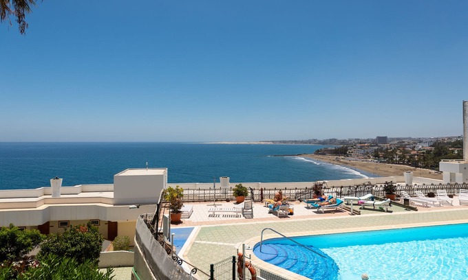 San Agustin Apartment | *OCEANFRONT Studio with ASTONISHING VIEW*