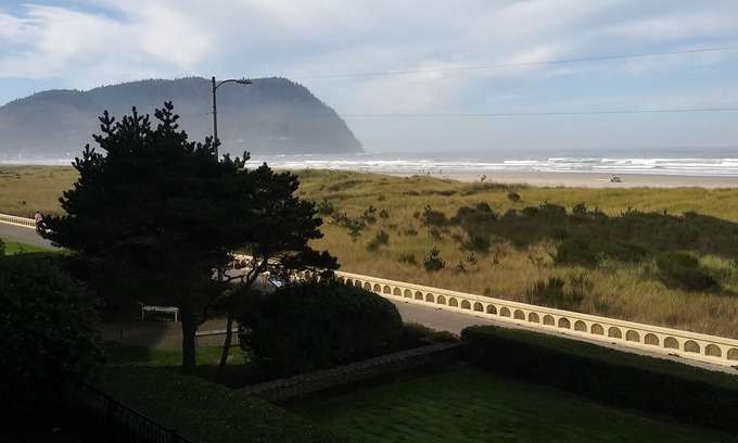 Seaside Condo | Ocean Front - Amazing views